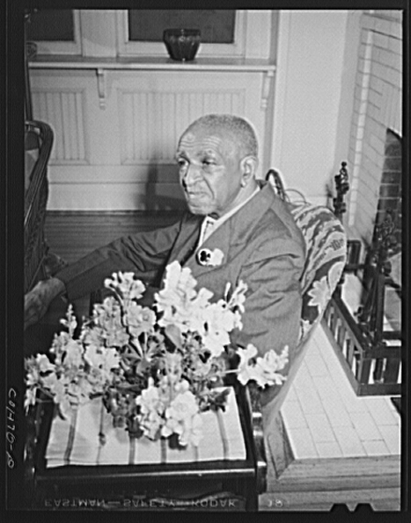 the biography of george washington carver